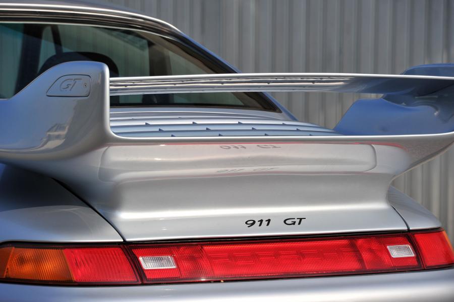  Porsche 911 GT2 1996 года  (фото 16 из 22)